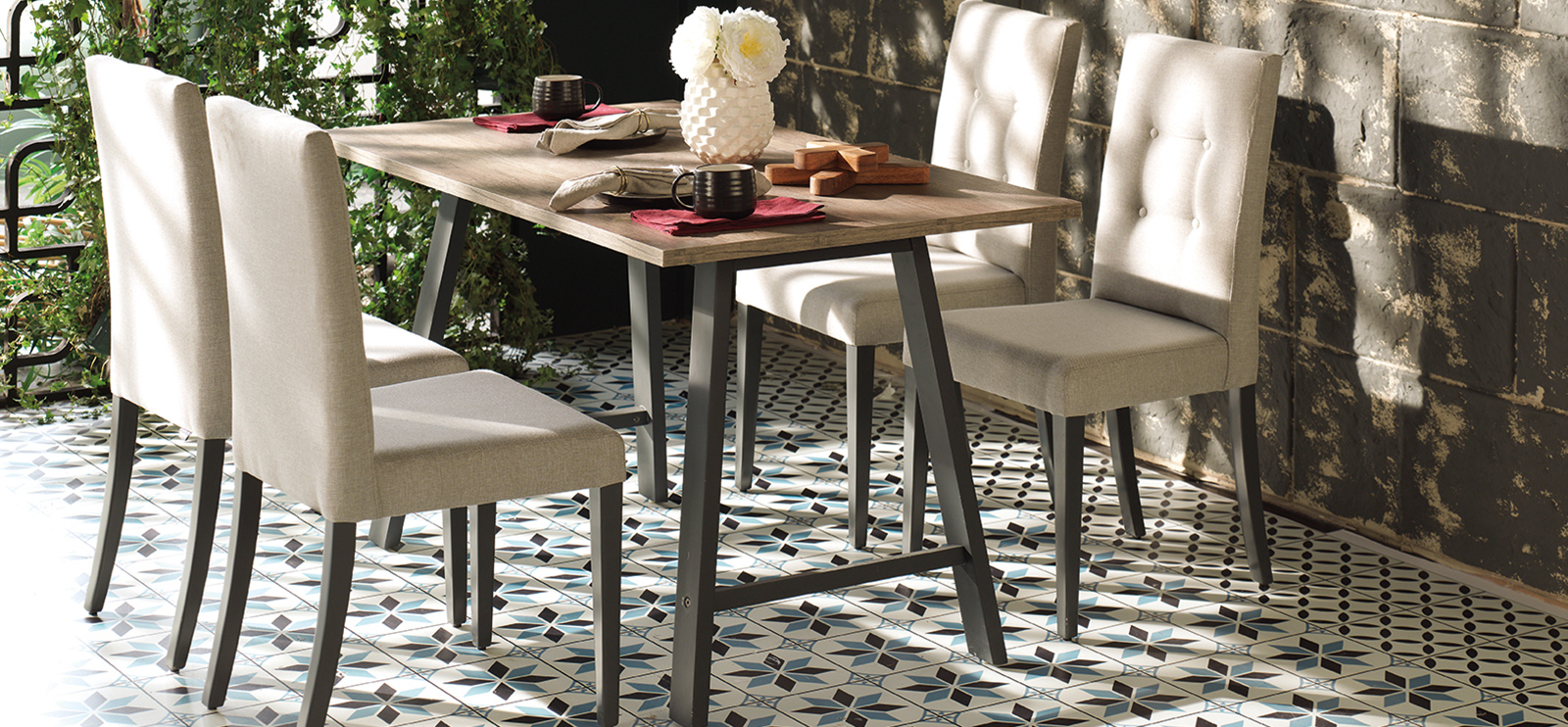 INTRO Comfort in your Kitchen... Intro Kitchen Table