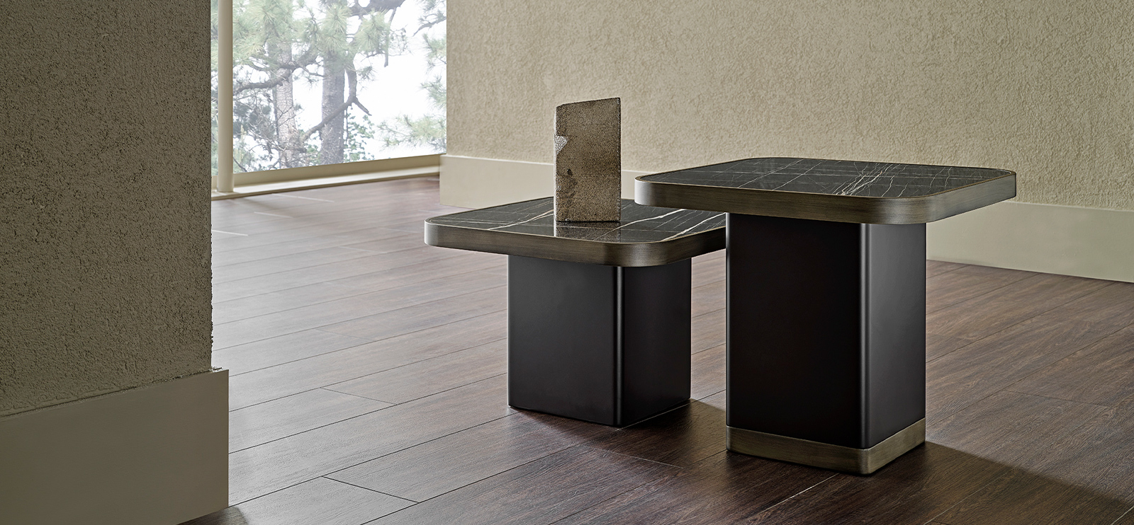 MARION Luxury and Timeless Stance