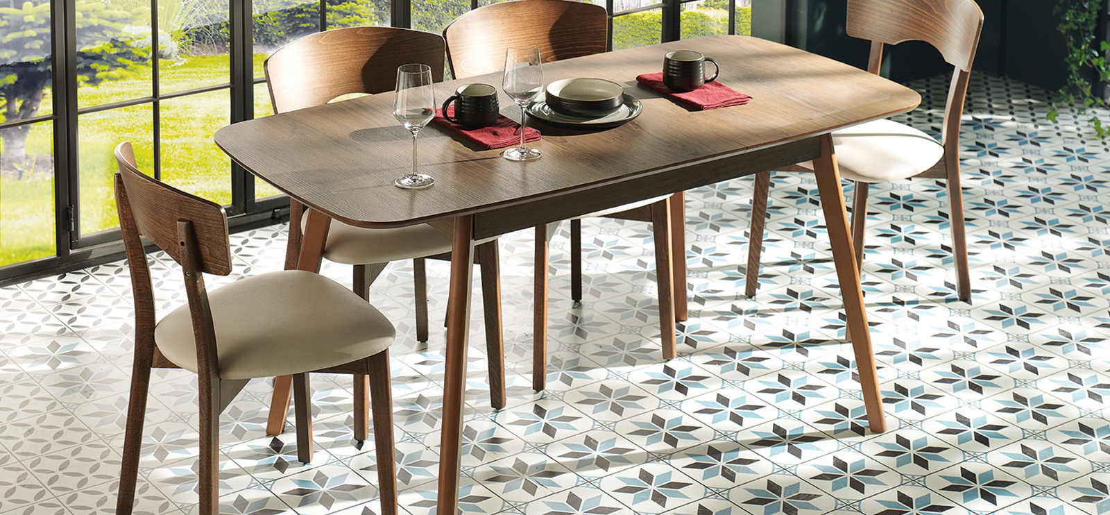 NOVEL Natural impression in your kitchen... Novel Kitchen Table