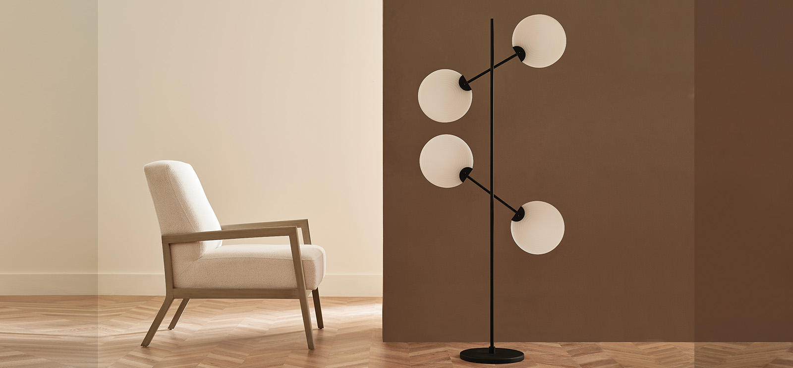 SOLE Modern Reflection of Light